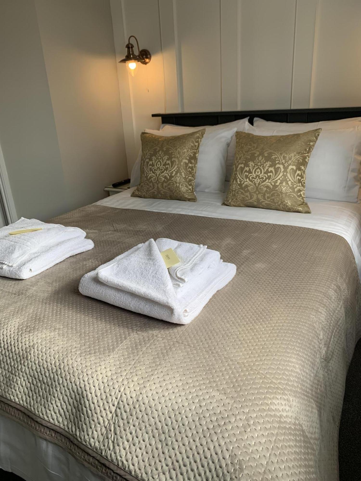 The Limes Hotel Суонидж Стая снимка